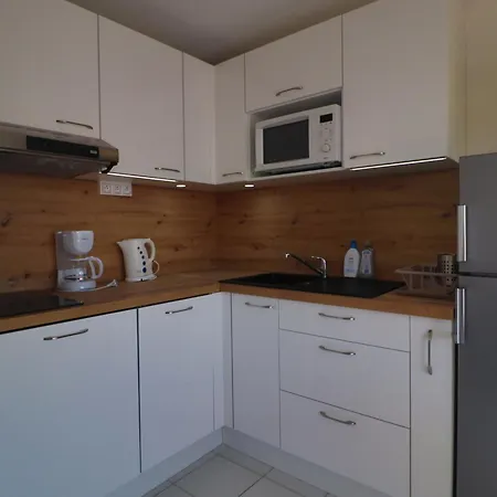 2 Pieces Cabine, Wifi, Terrasse 6m², Dernier Etage A - Fr-1-472a-230